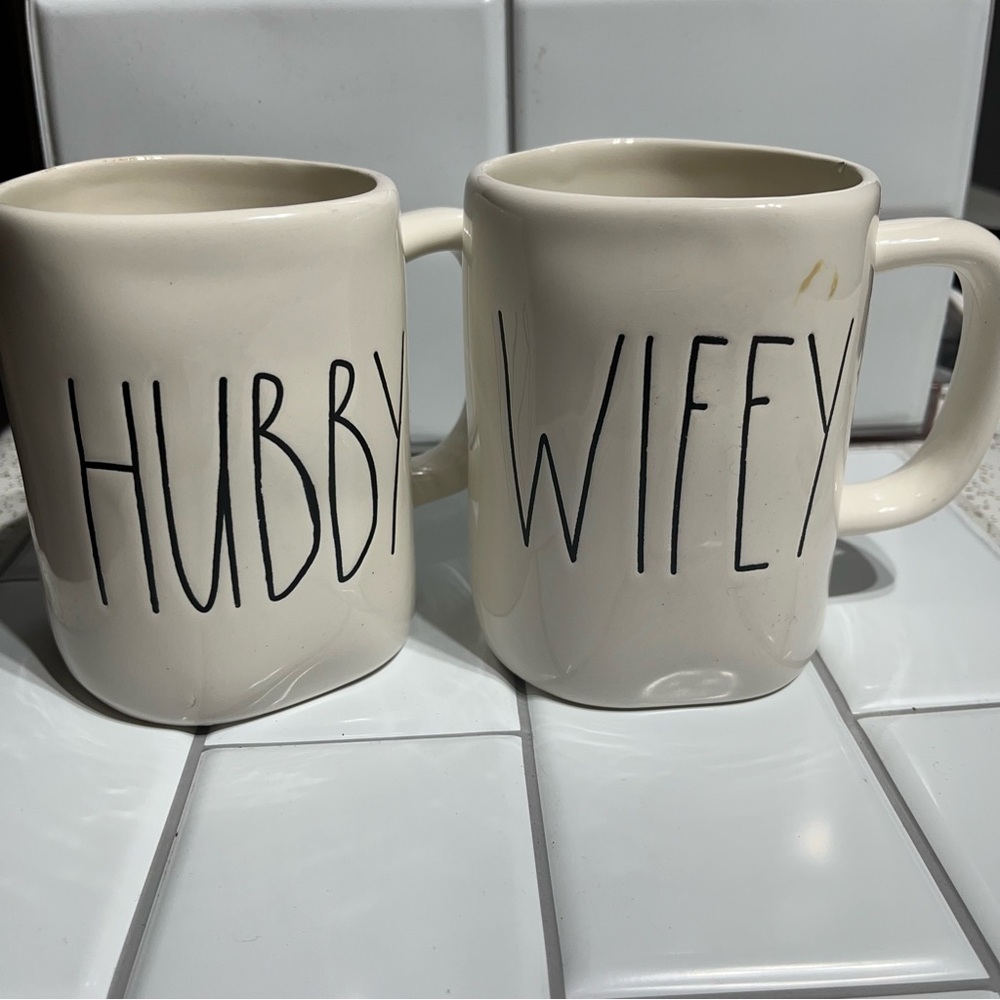 Rae Dunn Hubby Wifey Coffee Mug Set